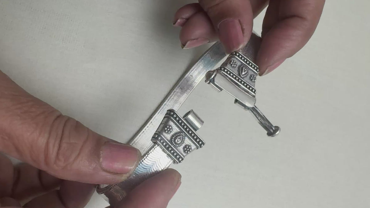 Rajwadi Silver Payal with Oxidised Caps and Pin Clasp