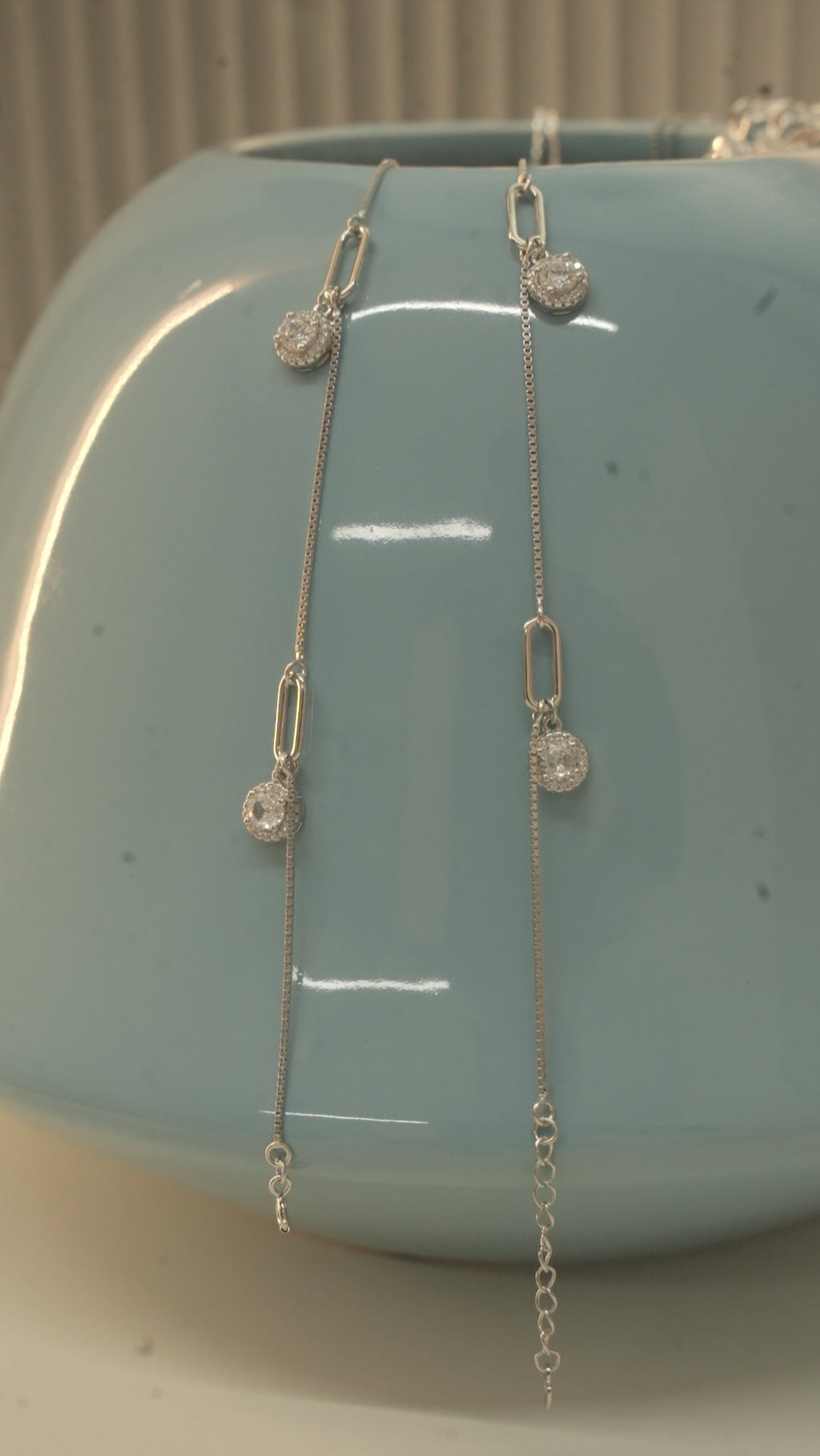 Paperclip Link American Diamond Halo Payal